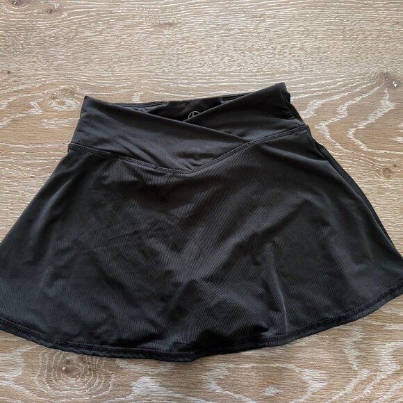 EUC WORN ONCE Girls 90 Degree black skort size stretch elastic waist Medium 10 - Picture 1 of 3